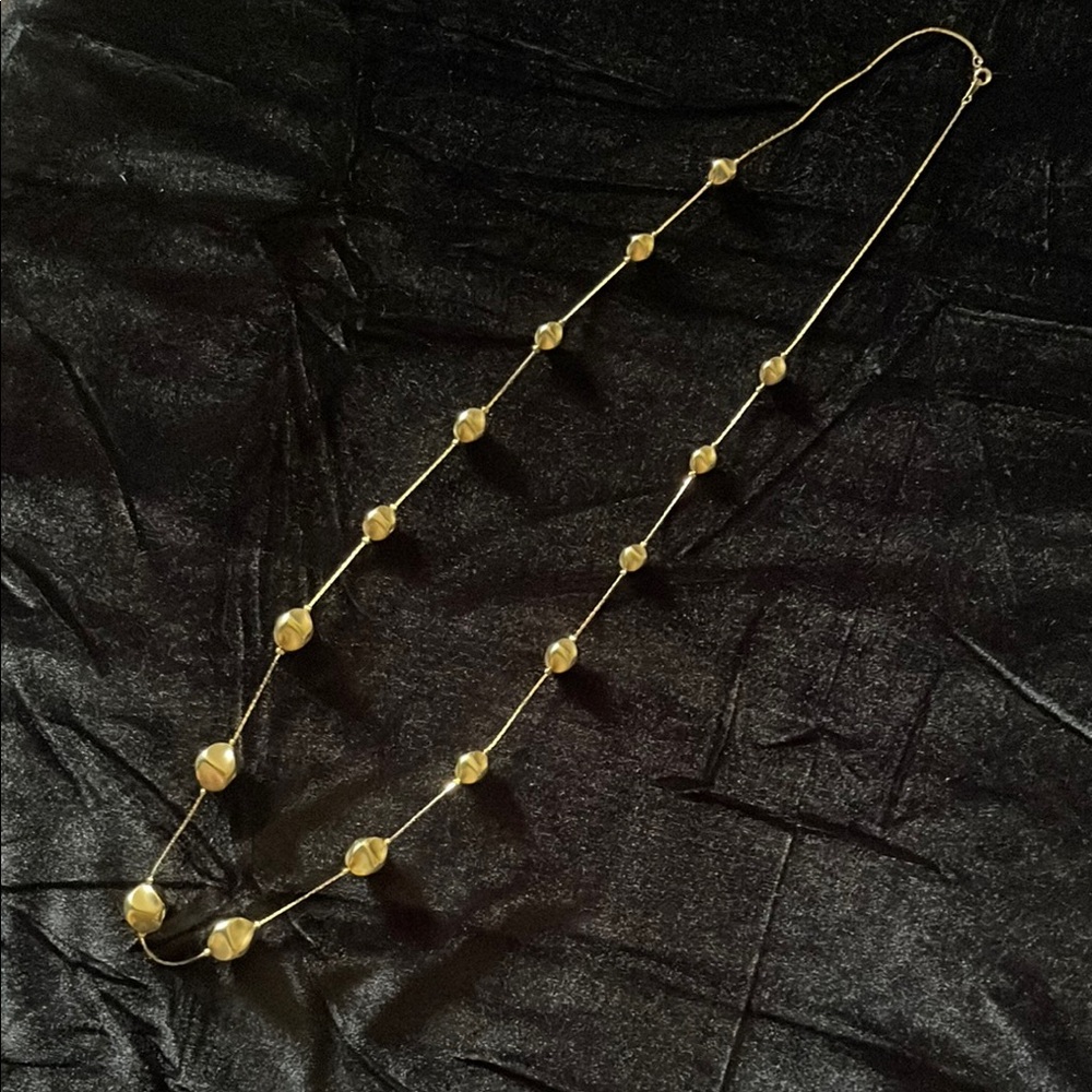 Elegant Gold Beaded Necklace